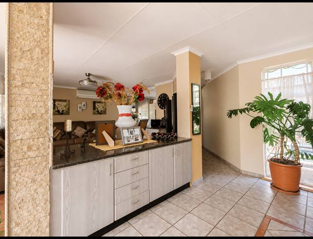 4 BEDROOM HOUSE FOR SALE IN THREE RIVERS EAST